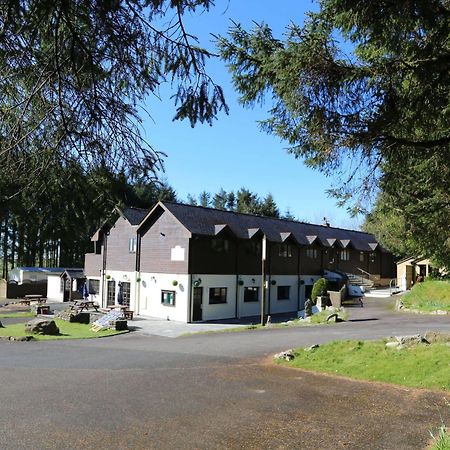 Colliford Lake Tavern & Holiday Park Temple Exteriör bild